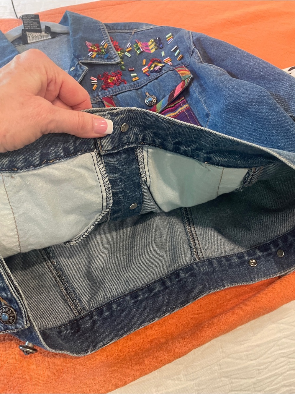 Carole Little Colorful Tribal Embellished Denim Jacket w Turquoise Sun Buttons - Picture 7 of 7
